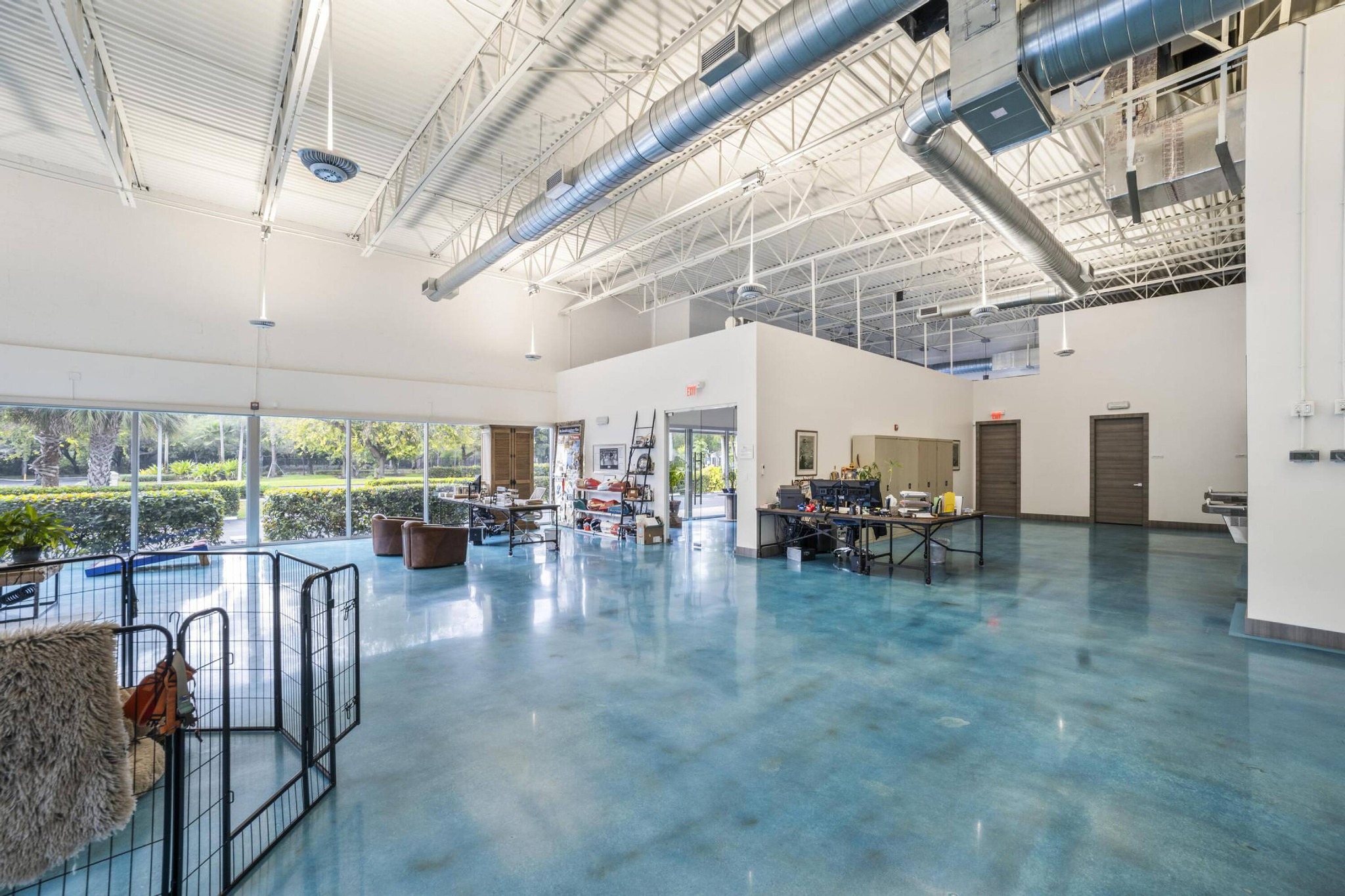 320 International Parkway property view